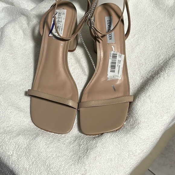 Steve Madden Women's Tan Block Heel Sandals - Picture 4 of 11